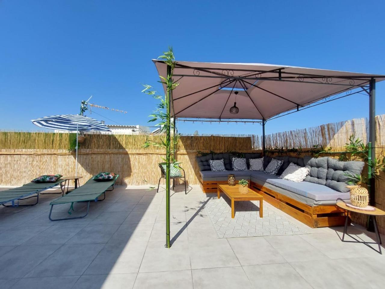 House & Roof Garden Appartement *