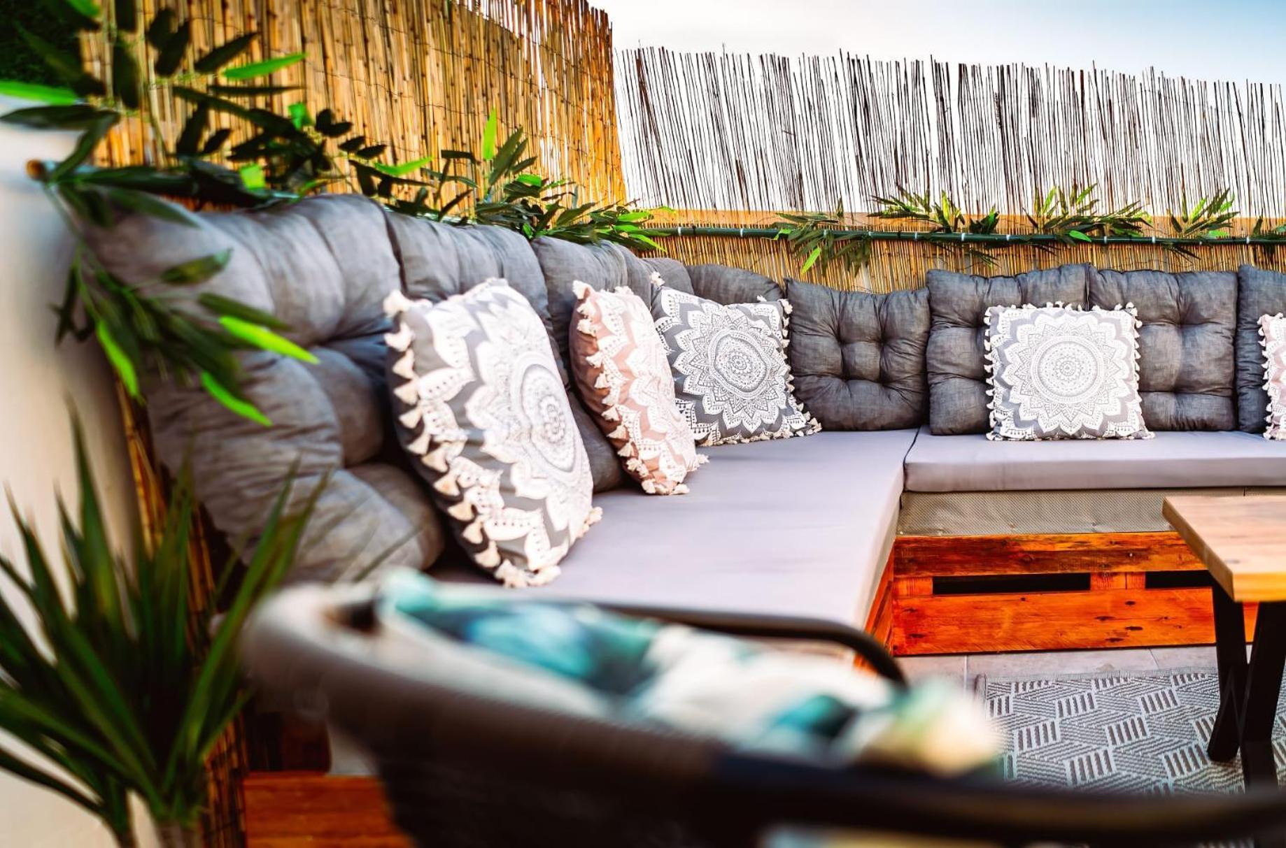 House & Roof Garden